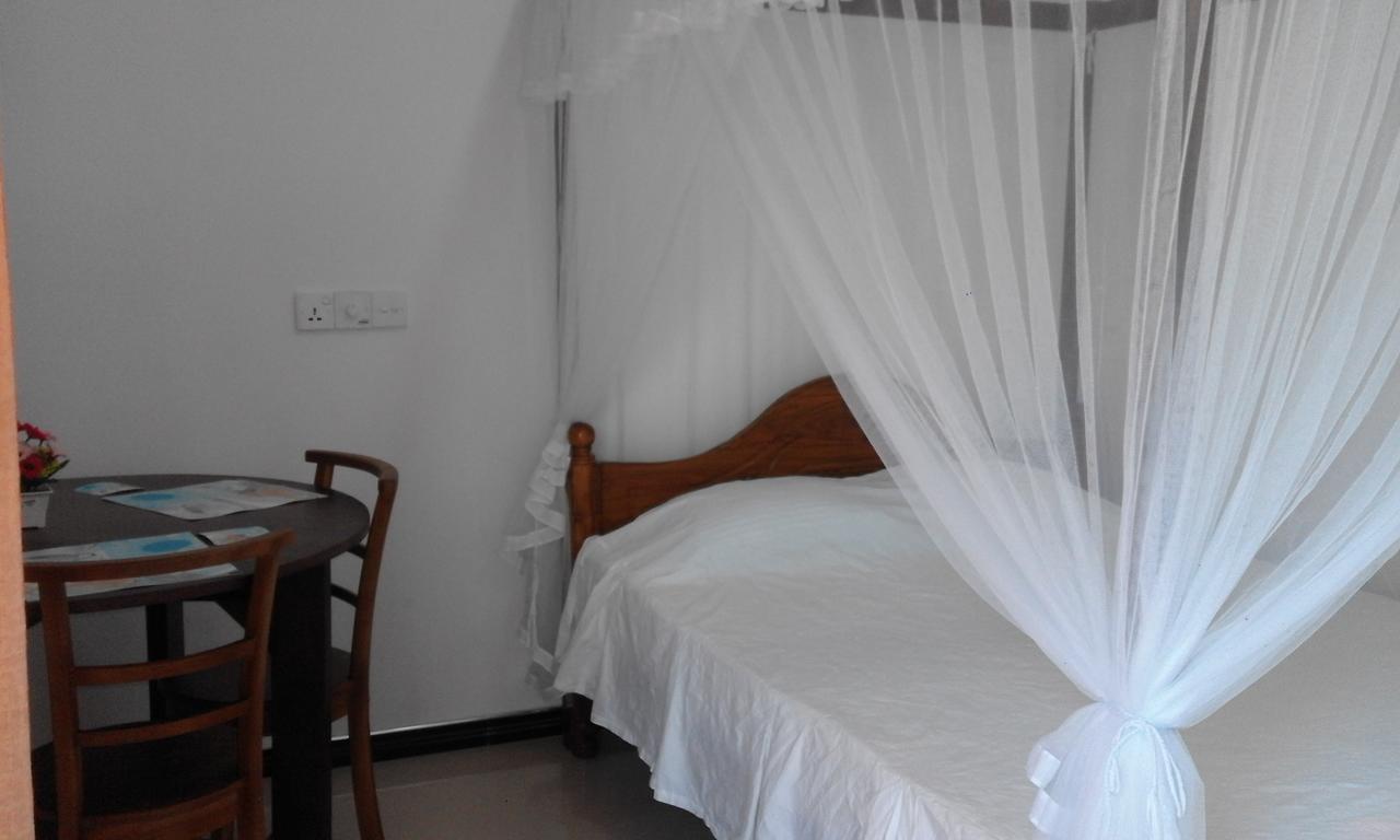 מיריסה Coco One Holiday Inn מראה חיצוני תמונה